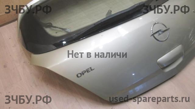 Opel Corsa D Дверь багажника со стеклом