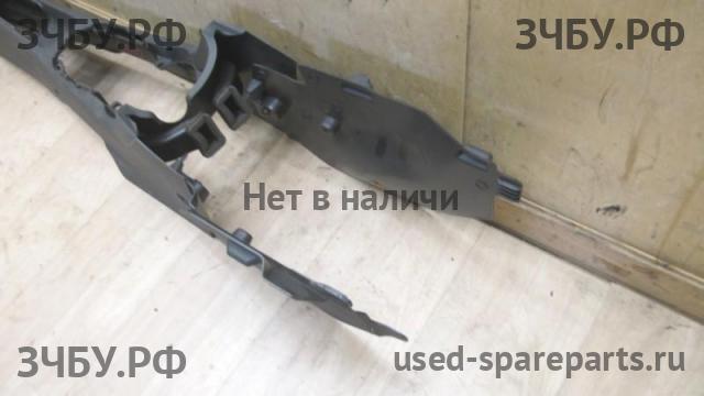 Opel Corsa D Консоль между сиденьями (Подлокотник)