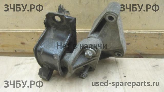 Opel Corsa D Опора двигателя