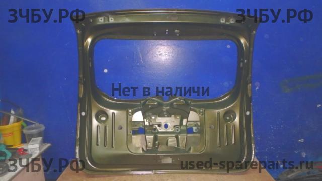 Renault Duster Дверь багажника