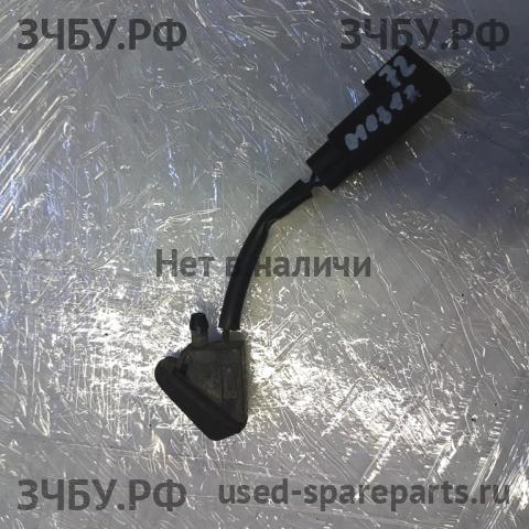 Ford Focus 2 (рестайлинг) Форсунка омывателя лобового стекла