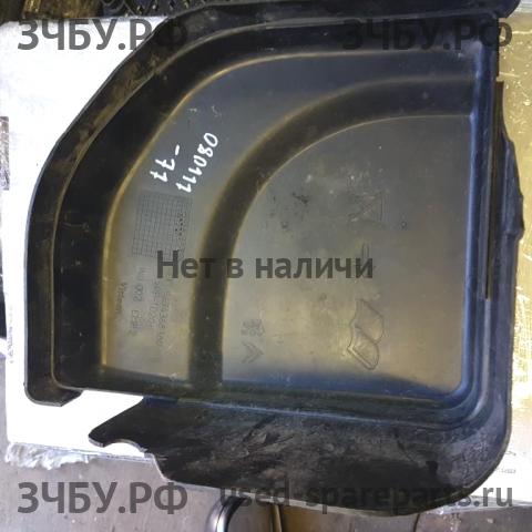 Peugeot 307 Крышка блока предохранителей