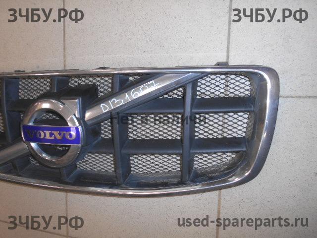 Volvo XC-70 Cross Country (2) Решетка радиатора