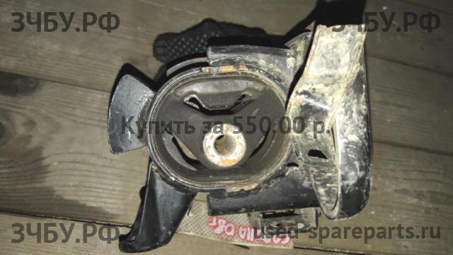 Toyota Corolla (E14 - E15) Опора двигателя