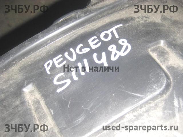 Peugeot 308 Фара левая