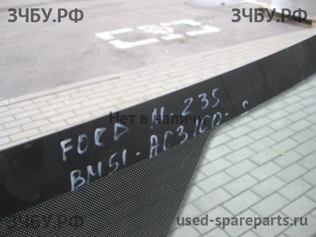 Ford Focus 3 Стекло лобовое (ветровое)