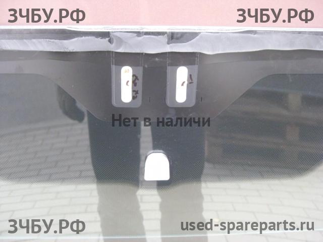 Ford Focus 3 Стекло лобовое (ветровое)