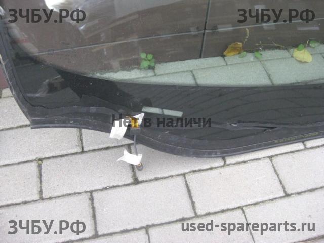 Ford Focus 3 Стекло лобовое (ветровое)