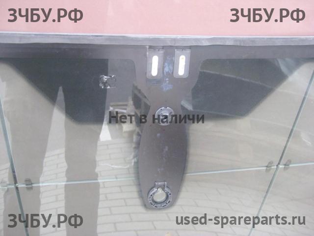 Ford Focus 3 Стекло лобовое (ветровое)