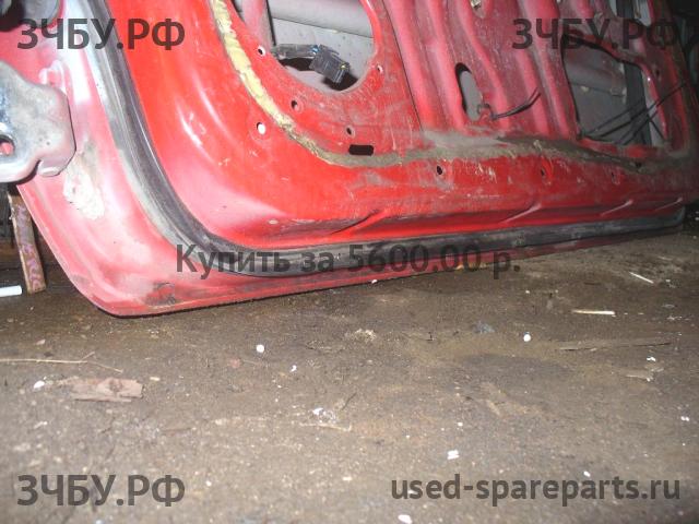 Nissan Micra K11 Дверь передняя правая