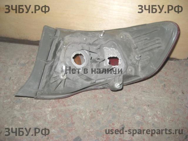 Toyota Corolla (E14 - E15) Фонарь левый
