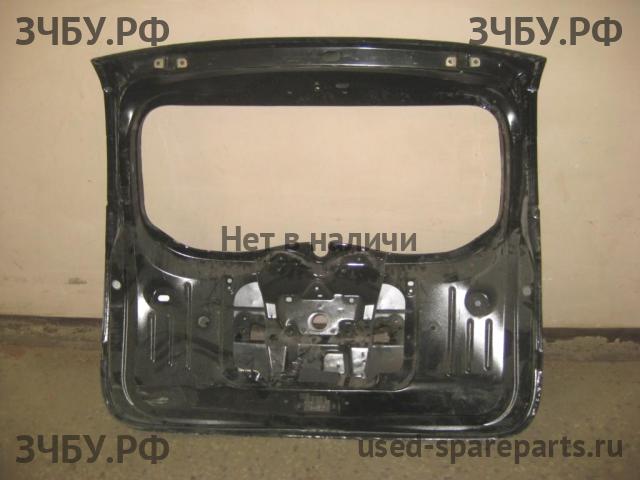 Renault Duster Дверь багажника