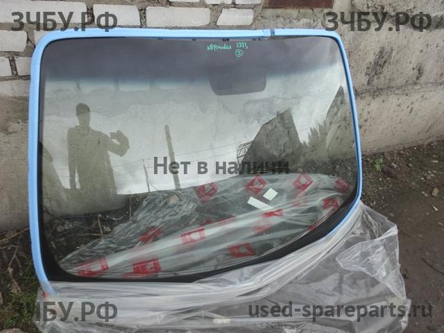 KIA Carnival (2) Стекло лобовое (ветровое)