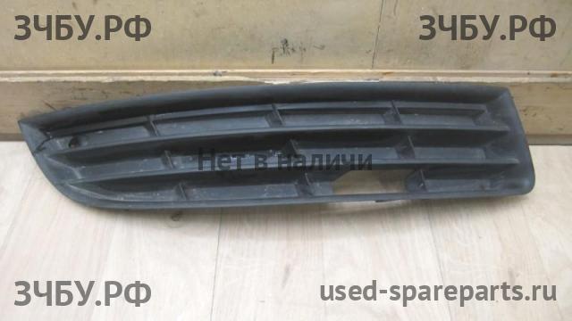 Volkswagen Passat B6 Решетка в бампер