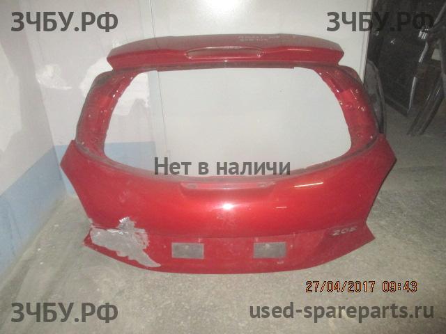 Peugeot 208 (1) Дверь багажника