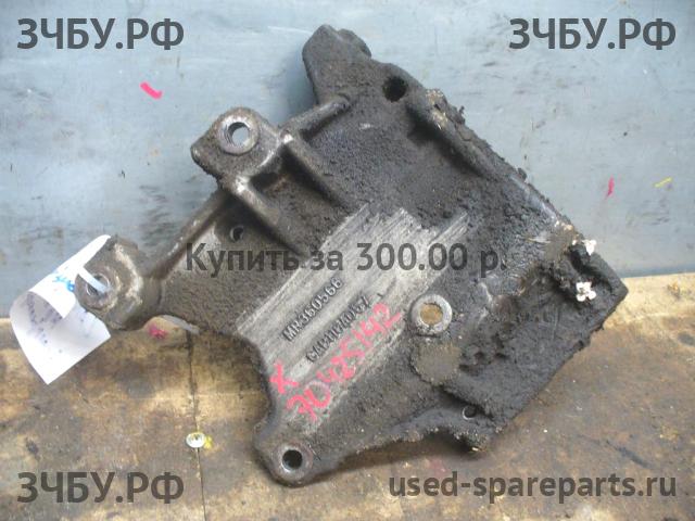 Mitsubishi Lancer 9 [CS/Classic] Кронштейн