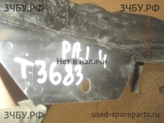 Mitsubishi Pajero/Montero 4 Усилитель бампера задний