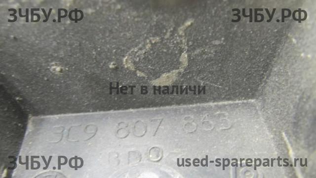Volkswagen Passat B6 Накладка заднего бампера
