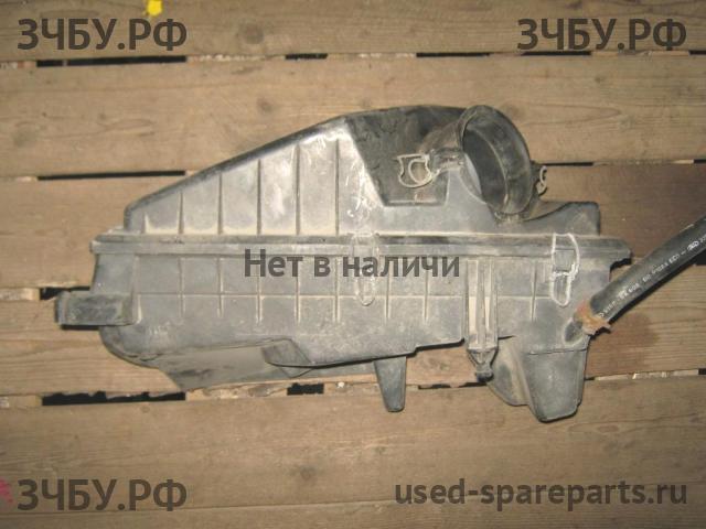 Ford Mondeo 2 Корпус воздушного фильтра