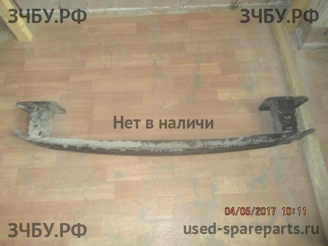 Ford Focus 3 Усилитель бампера задний