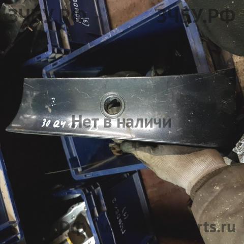 Ford Mondeo 2 Накладка