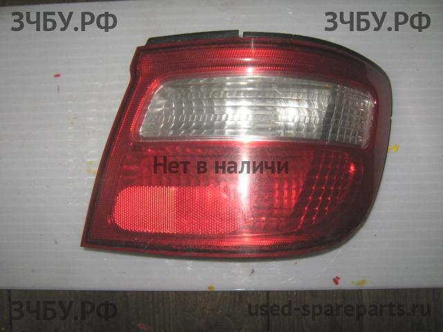 Nissan Presage 1 Фонарь правый
