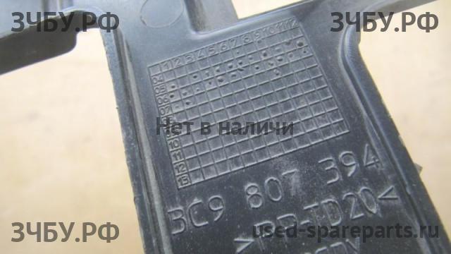 Volkswagen Passat B6 Кронштейн бампера задний