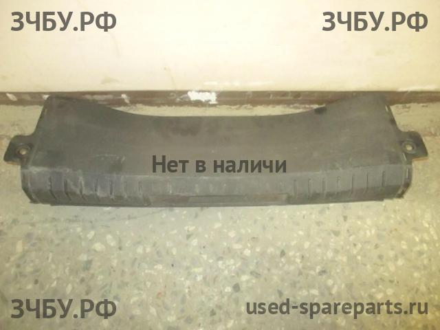 Ford Focus 2 Обшивка багажника