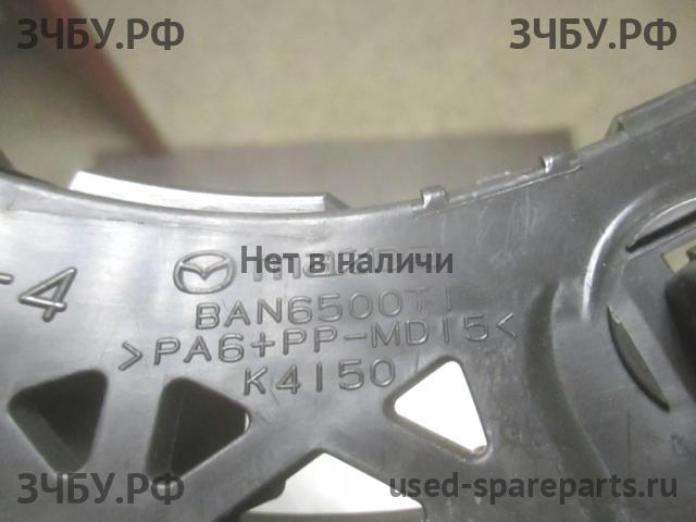 Mazda 3 [BK] Кронштейн бампера передний