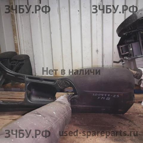 Ford Mondeo 2 Консоль между сиденьями (Подлокотник)