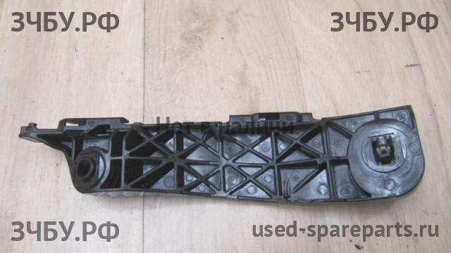 Toyota RAV 4 (3) Кронштейн бампера передний