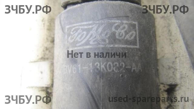 Ford Focus 3 Бачок омывателя лобового стекла
