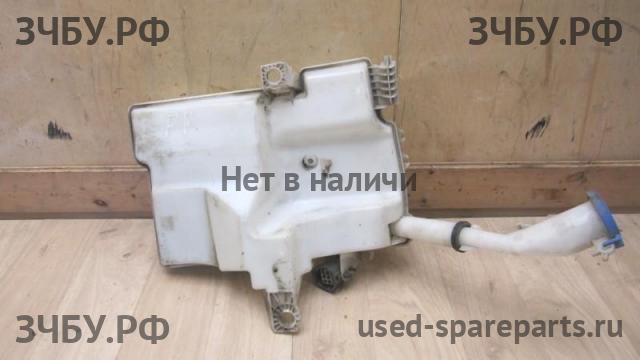 Ford Focus 3 Бачок омывателя лобового стекла