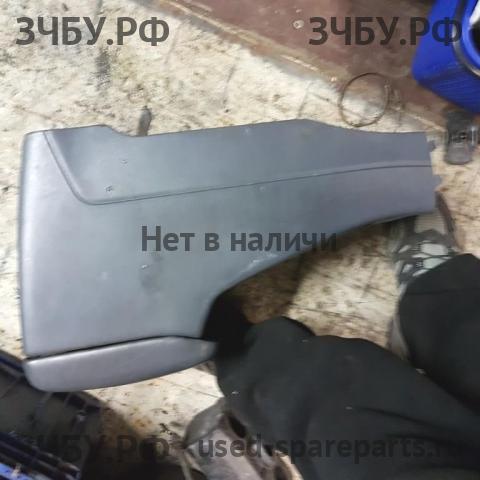 Toyota Camry 4 (V20) Консоль между сиденьями (Подлокотник)