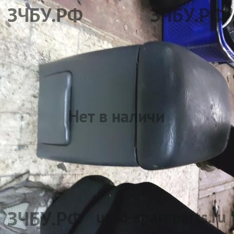 Toyota Camry 4 (V20) Консоль между сиденьями (Подлокотник)