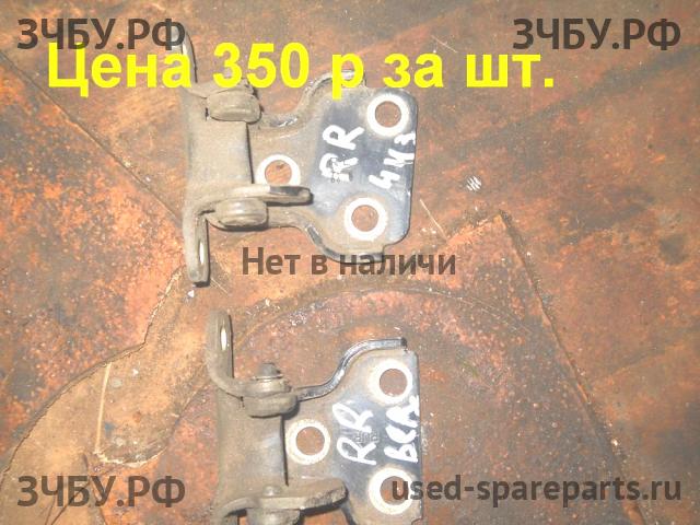 Land Rover Freelander 1 Петля двери задней правой