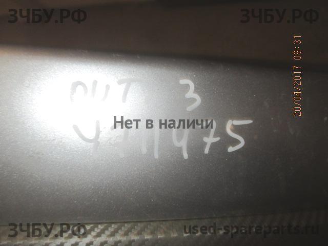 Mitsubishi Outlander 3 Накладка на дверь багажника