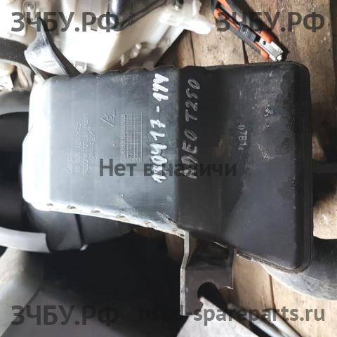 Chevrolet Aveo 1 (T200) Корпус воздушного фильтра