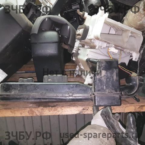 Mazda 323 [BJ] Воздухозаборник (ДВС)