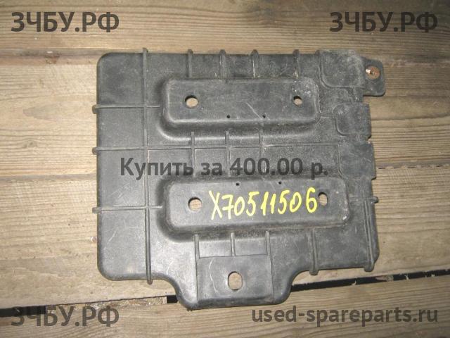 KIA Rio 2 Крепление АКБ (подставка/площадка)