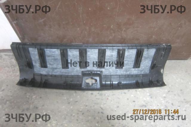 KIA Rio 3 Обшивка багажника