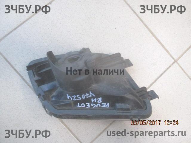 Peugeot 408 ПТФ правая
