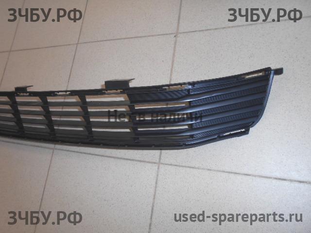 Toyota Camry 7 (V50) Решетка в бампер