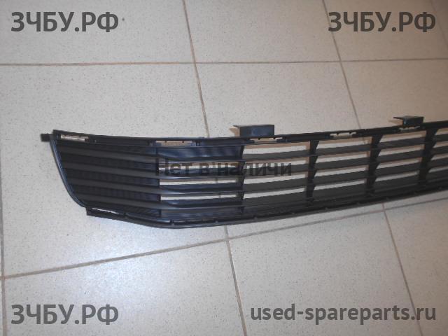Toyota Camry 7 (V50) Решетка в бампер