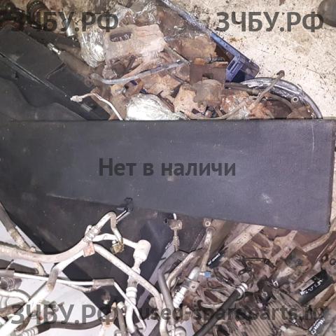 Mazda 3 [BK] Пол багажника