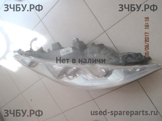 Peugeot 308 Фара правая