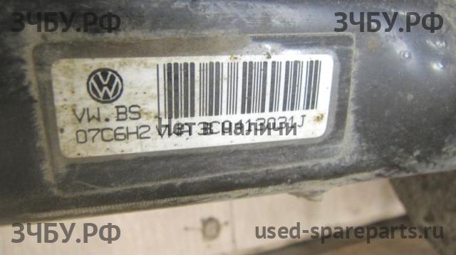 Volkswagen Passat B6 Стойка передняя