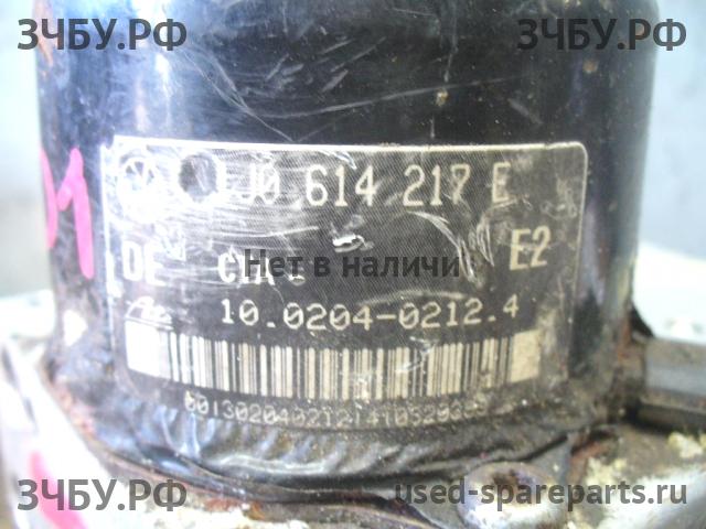 Seat Toledo 2 (1M2) Блок ABS (насос)