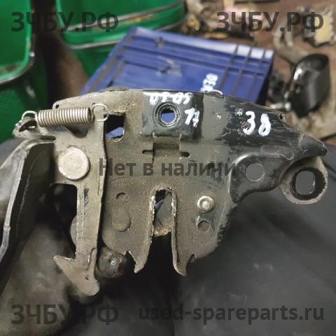 Nissan X-Trail 2 (T31) Замок капота