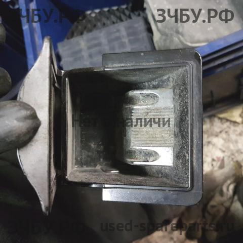 Mitsubishi Lancer 9 [CS/Classic] Пепельница